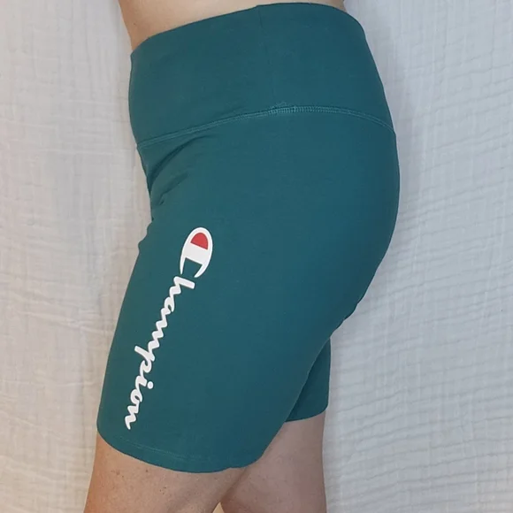 Champion Bike Shorts Stretch Wide Waist Band Size 2XL (Comfy on Size 8/10 also!) - Picture 2 of 7